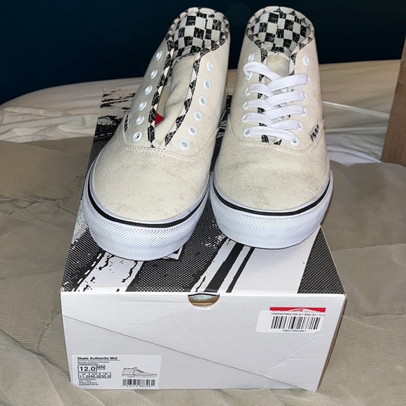 Skate Authentic Mid - Picture 2 of 8